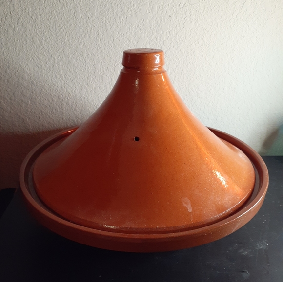 GORGEOUS NEW Sur La Table 13" Terra Glaze Tajine Made in Portugal. - Picture 5 of 6